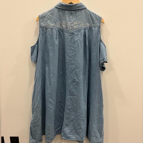 asos curve cold shoulder blue embroidered top - Picture 5 of 5